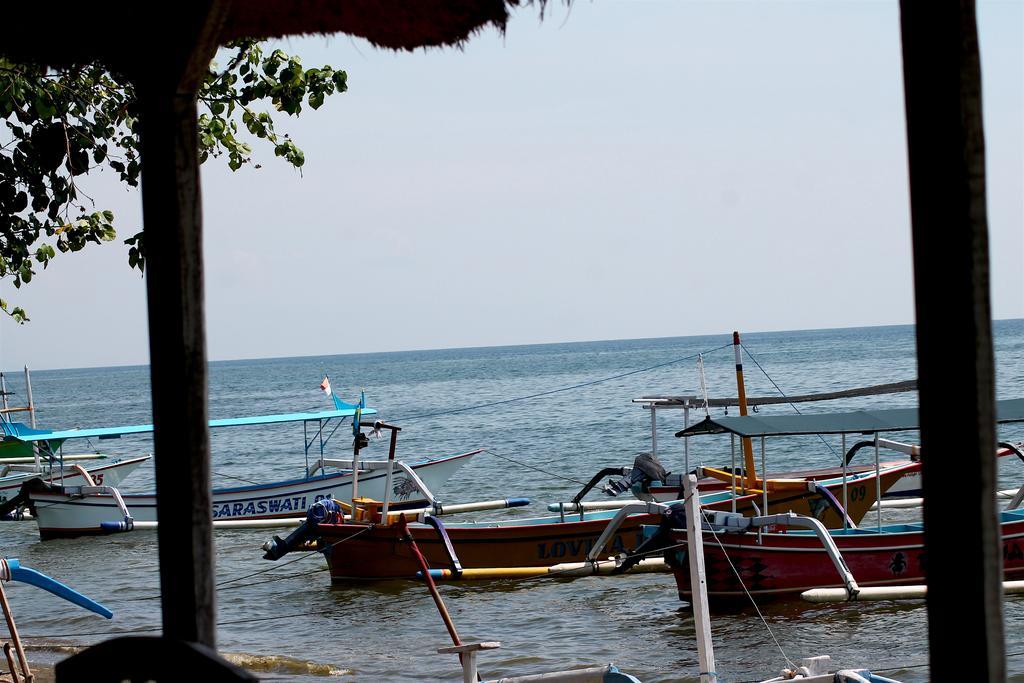 Beachouse Lovina Luaran gambar