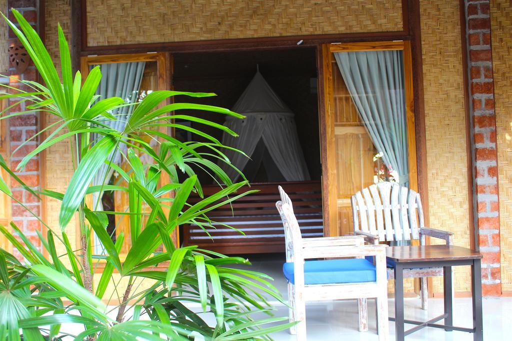 Beachouse Lovina Luaran gambar